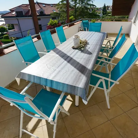 Big With Sea View Ero