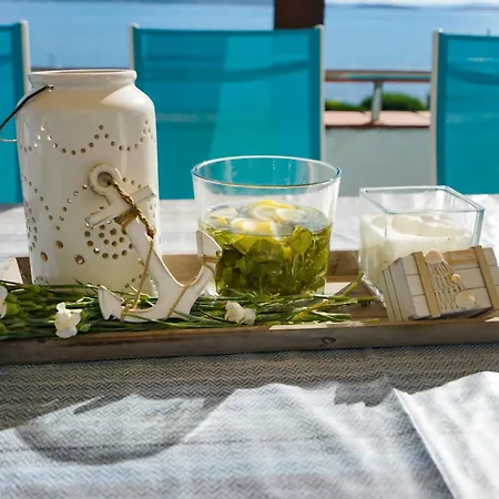 Big With Sea View Ero بيت ضيافة Sukošan