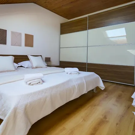 Pensionat Big With Sea View Ero