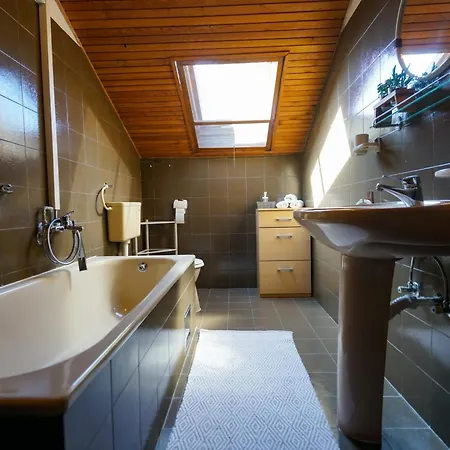 Pensjonat Big With Sea View Ero 3*