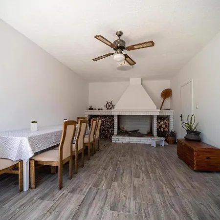 Big With Sea View Ero Pensionat 3*