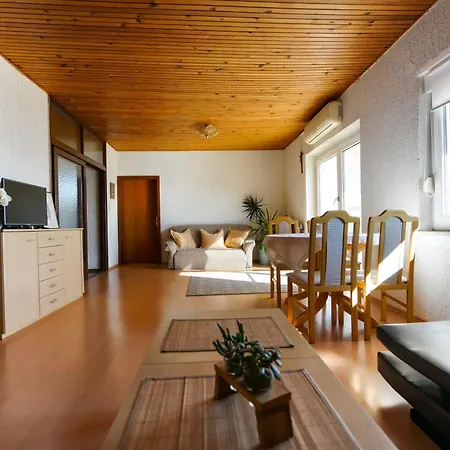 Big With Sea View Ero ゲストハウス Sukošan