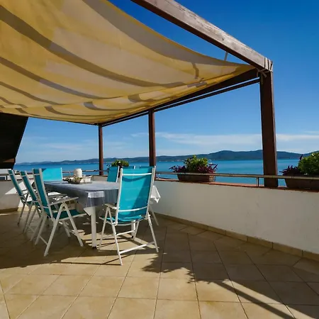 Big With Sea View Ero Gasthof Sukošan