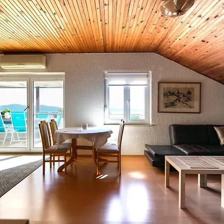 Casa de hóspedes Big With Sea View Ero Sukošan