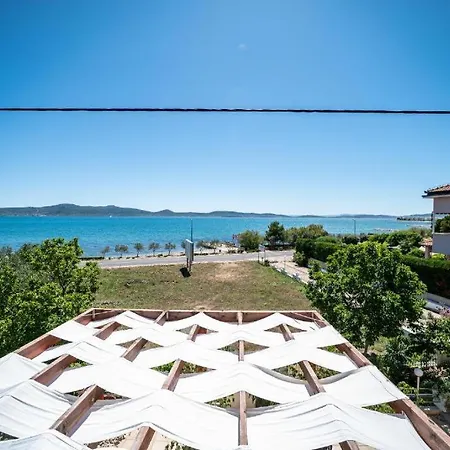 Big With Sea View Ero Sukošan